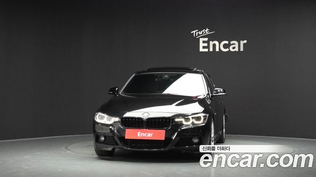 BMW 3-Series 330i M Sport Shadow