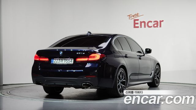 BMW 5-Series 530e M Sport