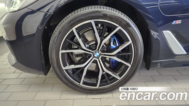 BMW 5-Series 530e M Sport