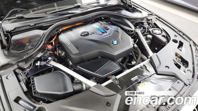 BMW 5-Series 530e M Sport
