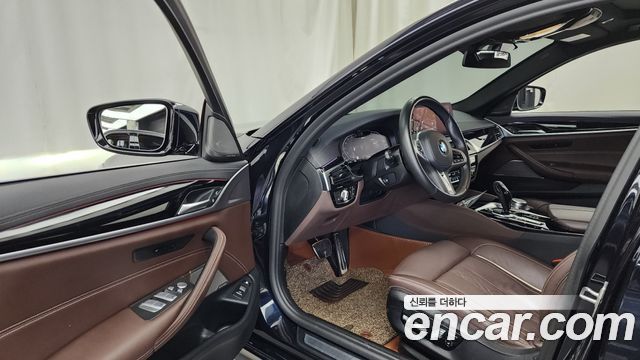 BMW 5-Series 530e M Sport