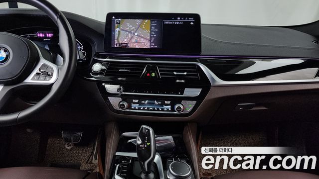 BMW 5-Series 530e M Sport