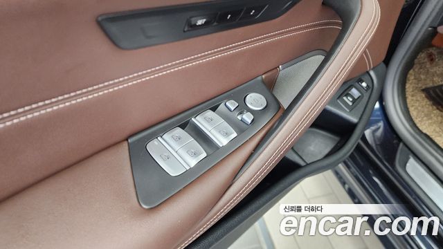 BMW 5-Series 530e M Sport