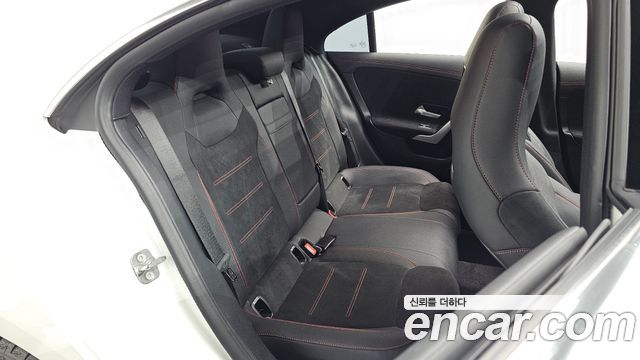Mercedes-Benz CLA-Class CLA250 4MATIC