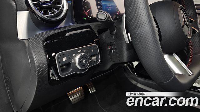 Mercedes-Benz CLA-Class CLA250 4MATIC