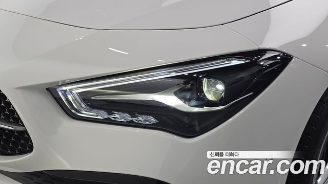 Mercedes-Benz CLA-Class CLA250 4MATIC