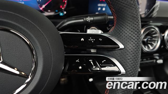 Mercedes-Benz CLA-Class CLA250 4MATIC