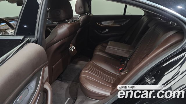 Mercedes-Benz CLS-Class CLS300d AMG Line