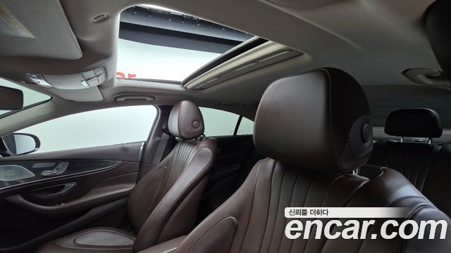 Mercedes-Benz CLS-Class CLS300d AMG Line