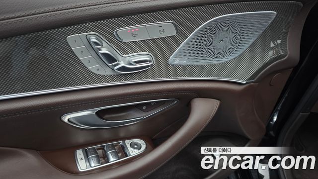 Mercedes-Benz CLS-Class CLS300d AMG Line