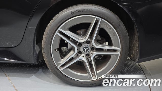Mercedes-Benz CLS-Class CLS300d AMG Line