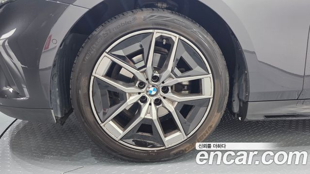 BMW 5-Series 520i