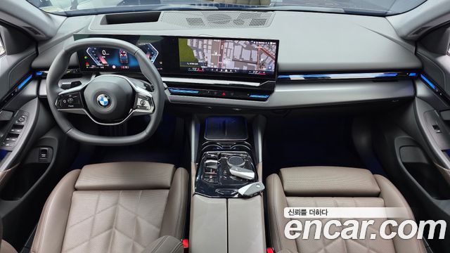 BMW 5-Series 520i