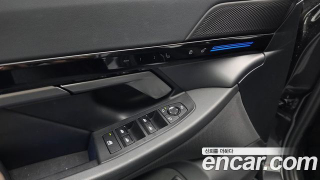 BMW 5-Series 520i