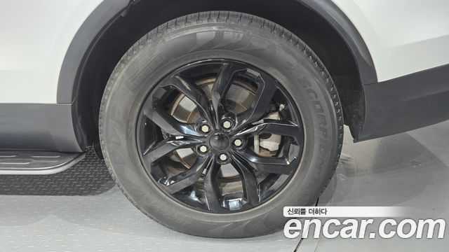 Land Rover Discovery 3.0 SD6 SE