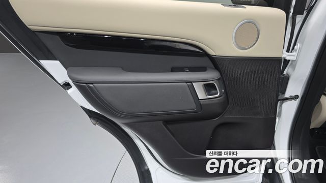 Land Rover Discovery 3.0 SD6 SE