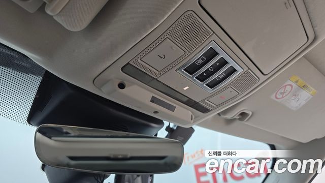 Land Rover Discovery 3.0 SD6 SE