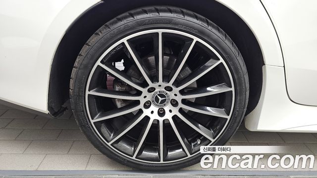 Mercedes-Benz CLS-Class CLS400d 4MATIC AMG Line