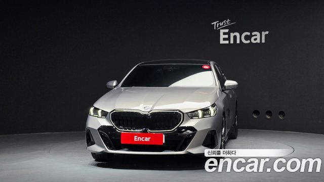 BMW 5-Series 530i xDrive M Sport