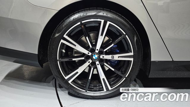 BMW 5-Series 530i xDrive M Sport