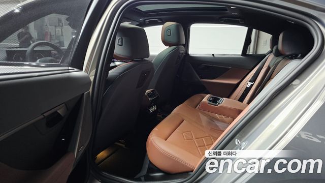 BMW 5-Series 530i xDrive M Sport