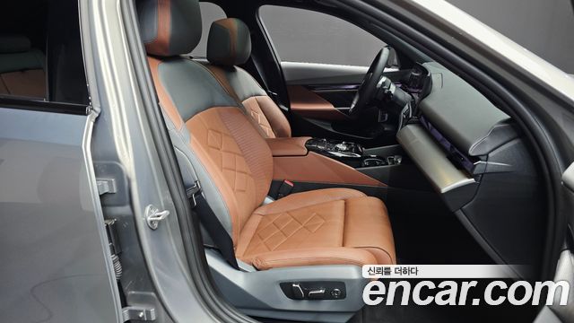 BMW 5-Series 530i xDrive M Sport