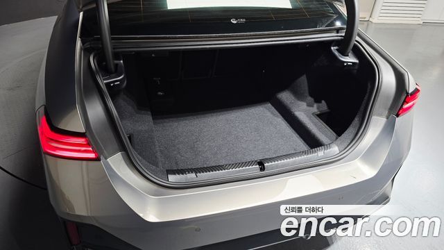 BMW 5-Series 530i xDrive M Sport