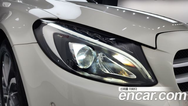 Mercedes-Benz C-Class C200 Avantgarde