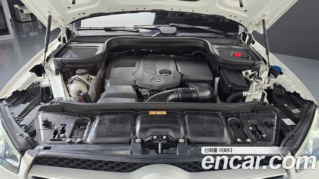 Mercedes-Benz GLE-Class GLE300d 4MATIC