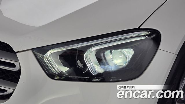 Mercedes-Benz GLE-Class GLE300d 4MATIC