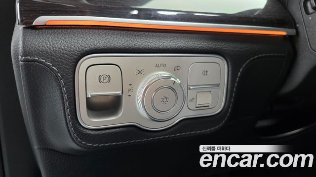 Mercedes-Benz GLE-Class GLE300d 4MATIC