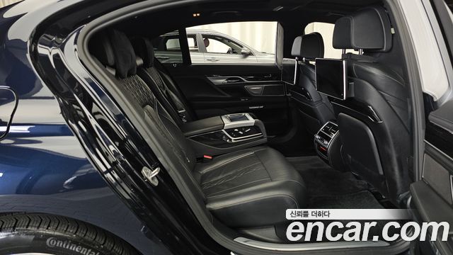 BMW 7-Series 740Li xDrive M Sport Package