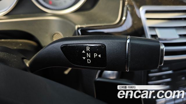 Mercedes-Benz E-Class E220 Bluetec Avantgarde