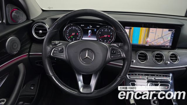 Mercedes-Benz E-Class E200 Avantgarde
