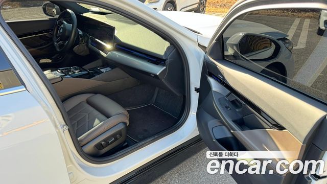 BMW 5-Series 523d xDrive M Sport