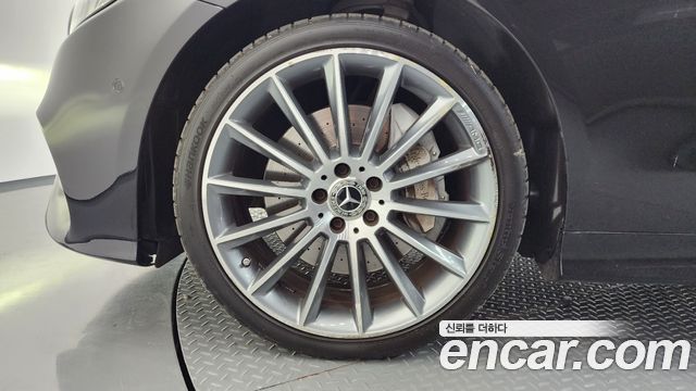 Mercedes-Benz E-Class E450 4MATIC Coupe