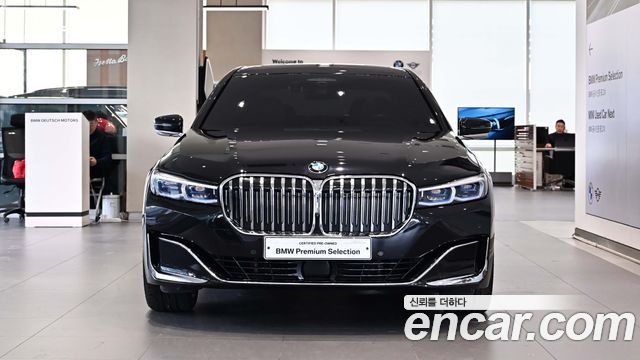 BMW 7-Series 740Li xDrive Design Pure Excellence