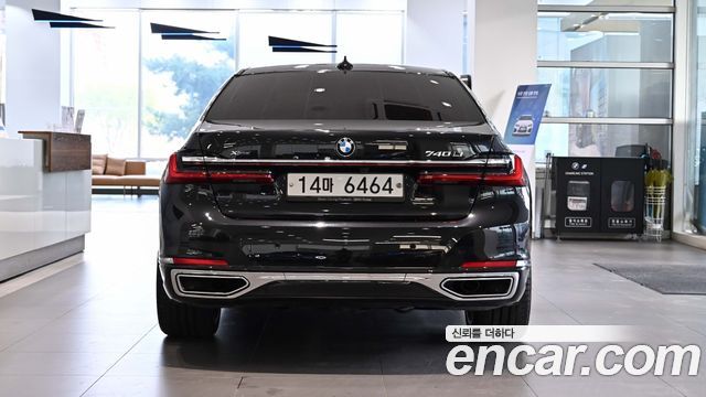 BMW 7-Series 740Li xDrive Design Pure Excellence
