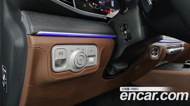 Mercedes-Benz GLE-Class GLE300d 4MATIC