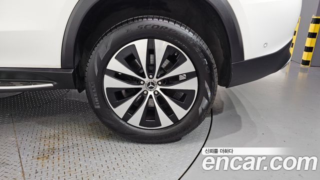 Mercedes-Benz GLE-Class GLE300d 4MATIC