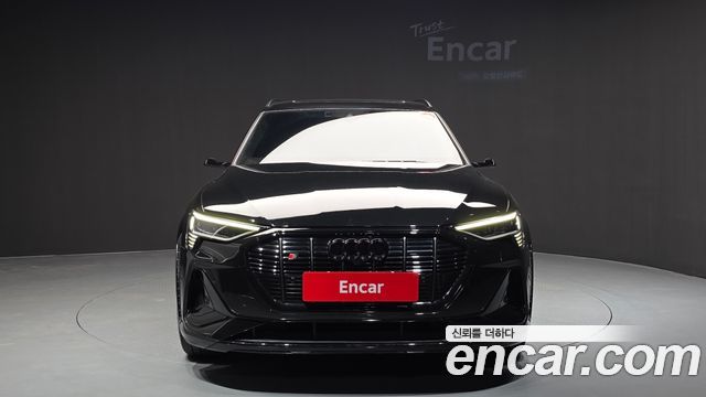 Audi e-tron S