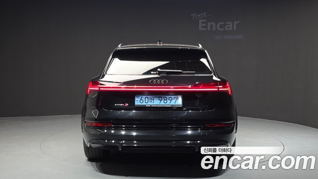 Audi e-tron S
