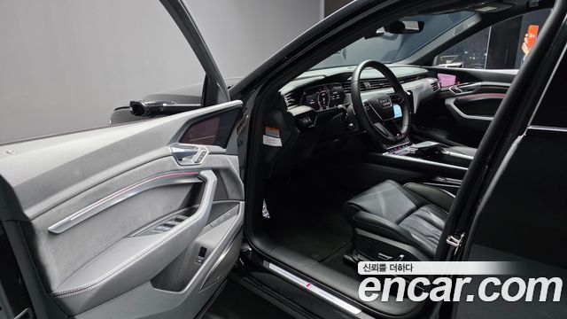 Audi e-tron S