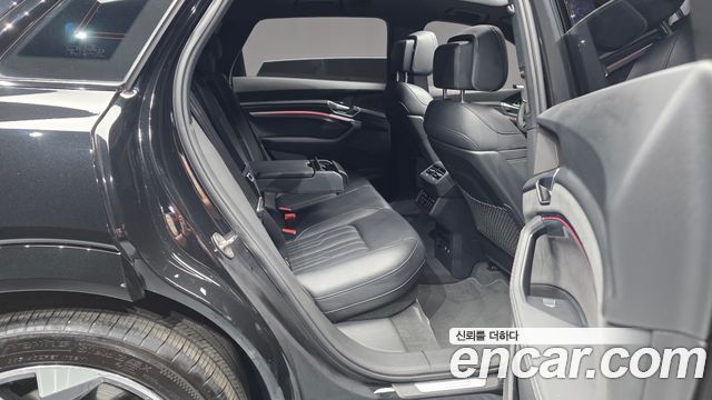 Audi e-tron S