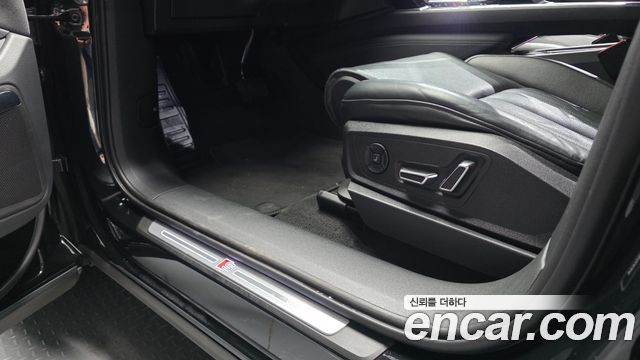 Audi e-tron S