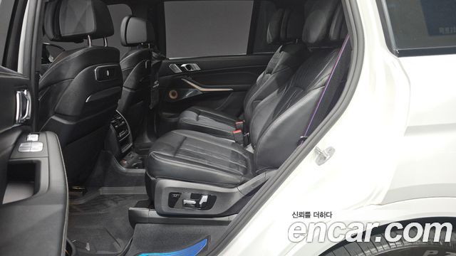 BMW X7 M60i xDrive M sport 6STR