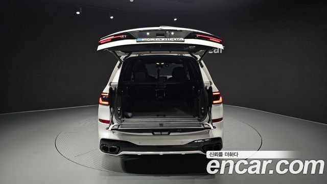 BMW X7 M60i xDrive M sport 6STR