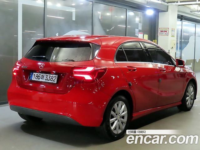 Mercedes-Benz A-Class A200