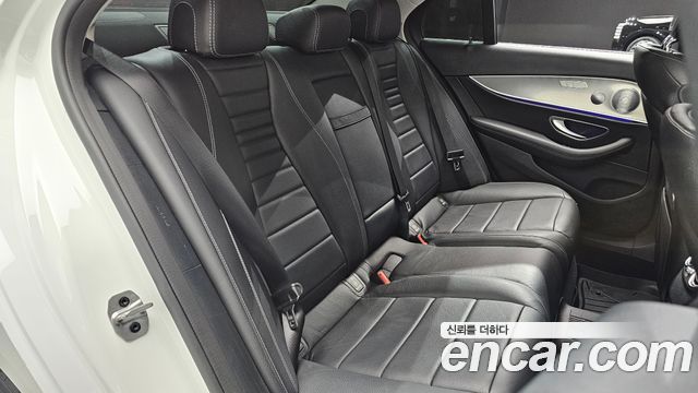Mercedes-Benz E-Class E300 AMG Line