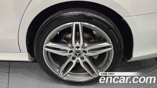 Mercedes-Benz E-Class E300 AMG Line